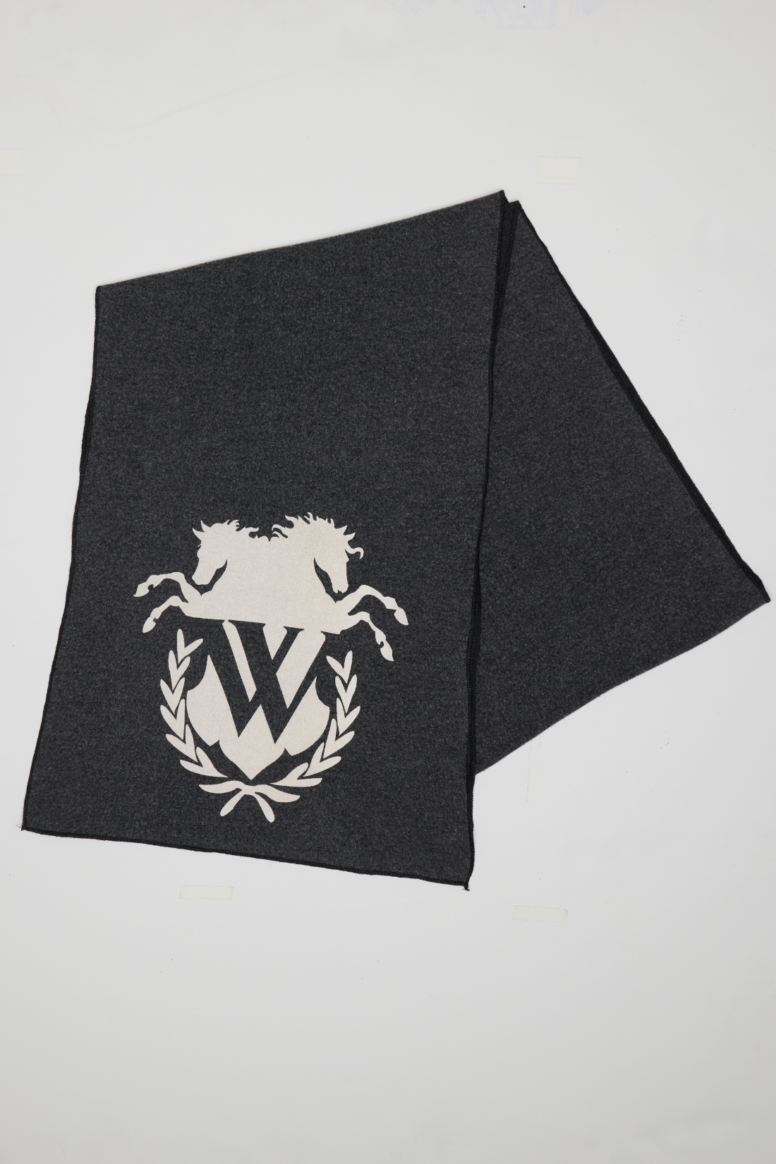 WFScarf-Old School Log | Clean Black