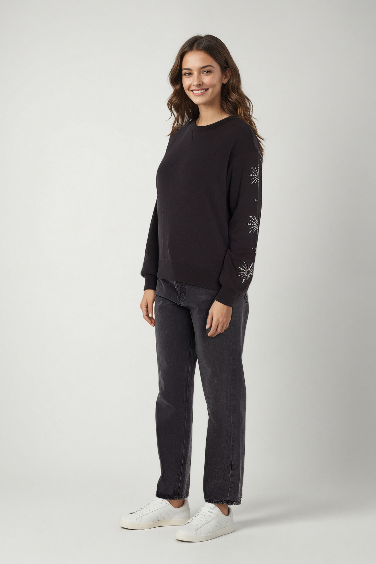 Snowflake Cody Sweatshirt | Black Beauty