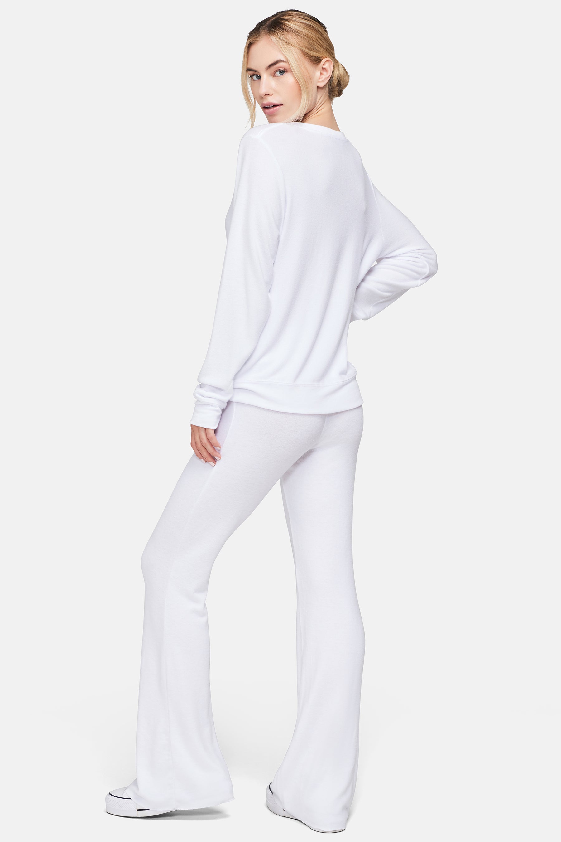 Baggy Beach Jumper Deep V | Clean White