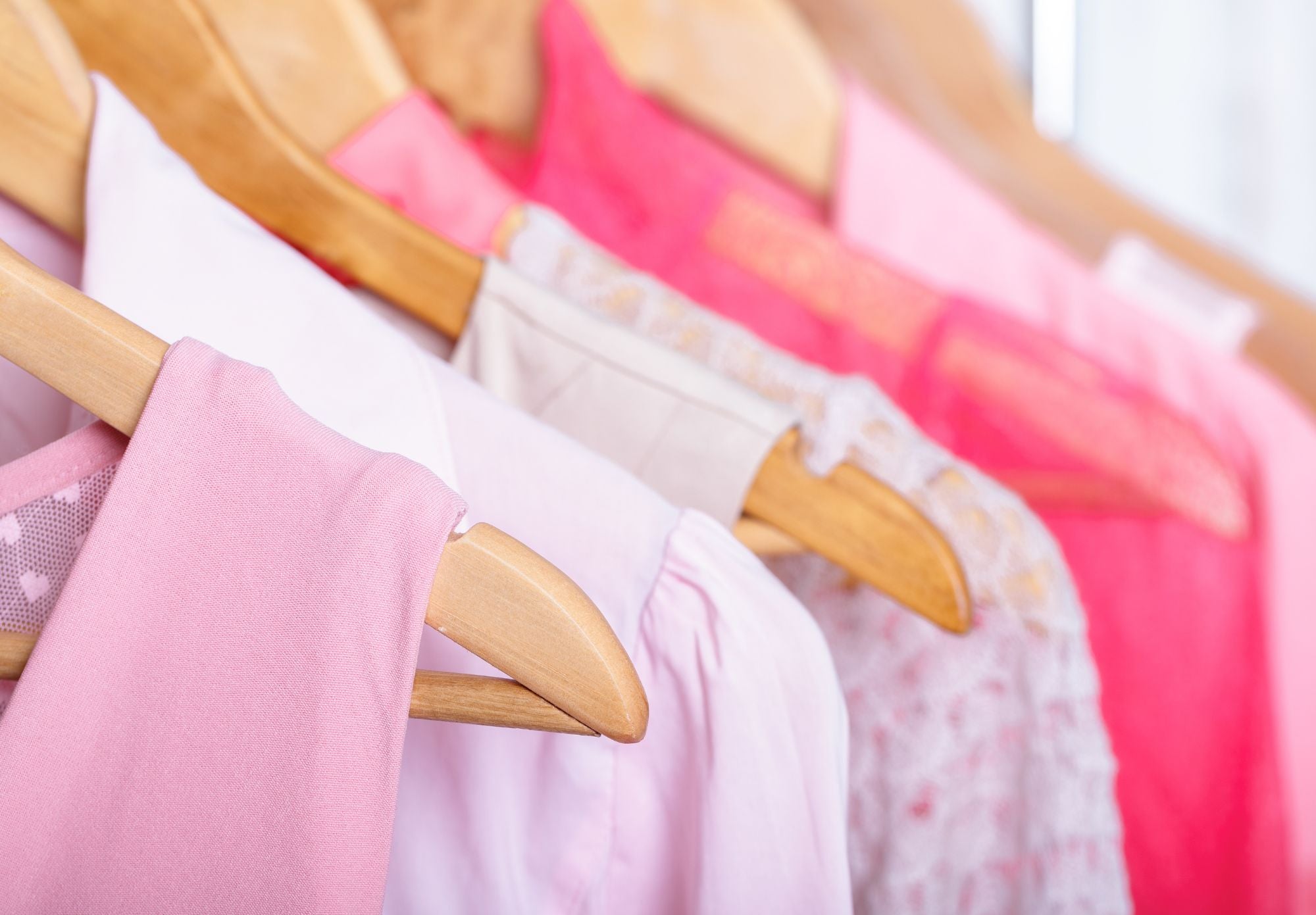 Spring Clean Your Closet in 4 Easy Steps