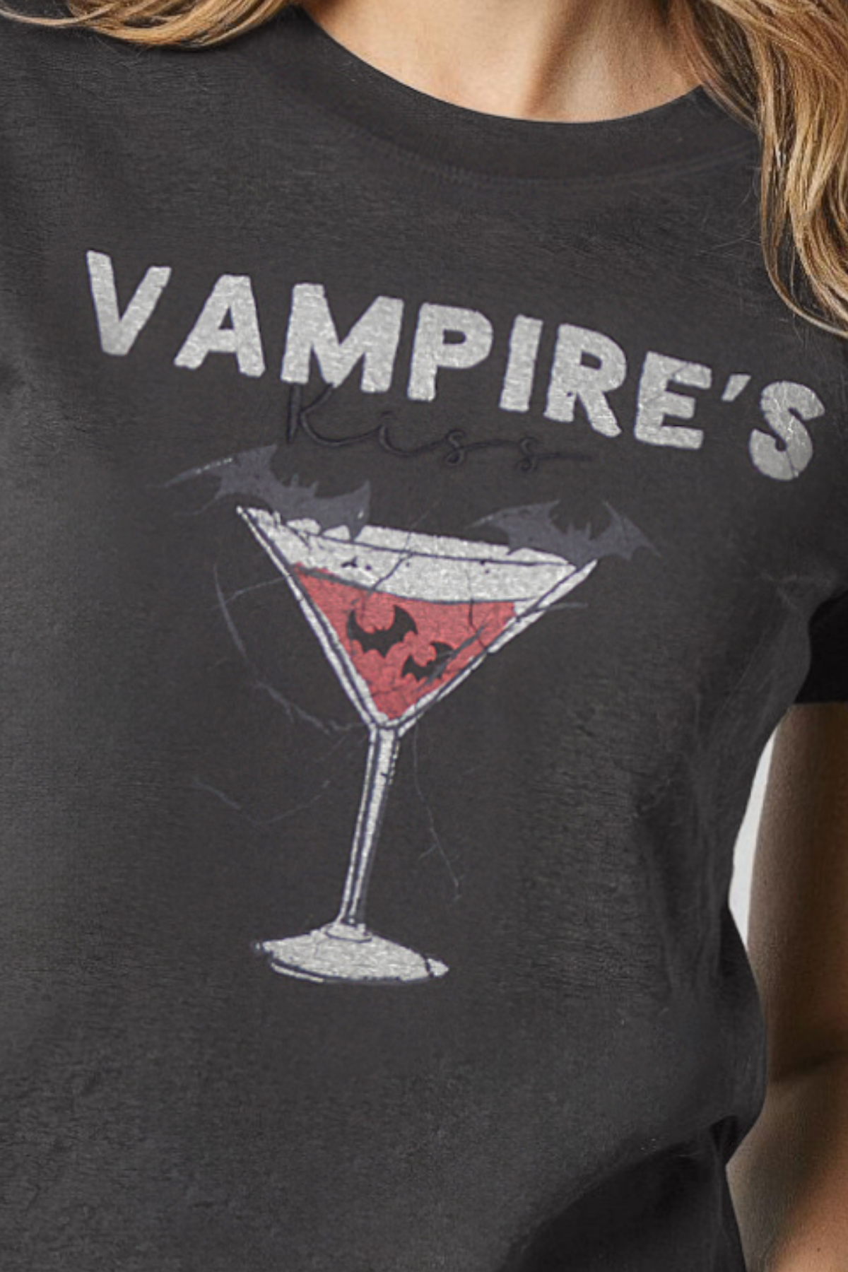 Vampires Kiss Jamie Tee | Pirate Black