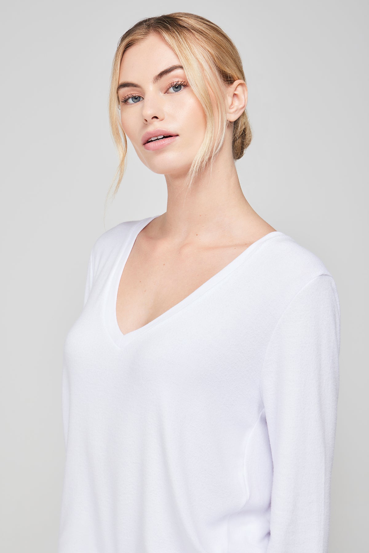 Baggy Beach Jumper Deep V Wildfox Couture