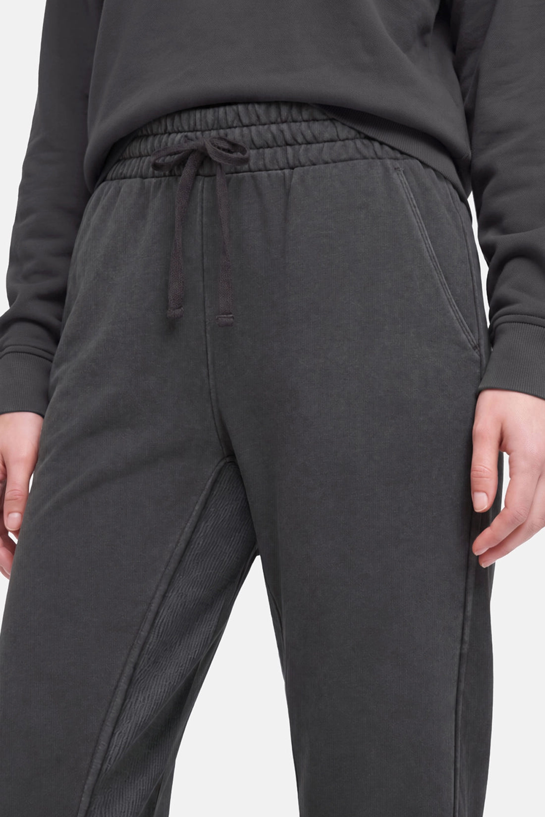 Jade Jogger - Pirate Black