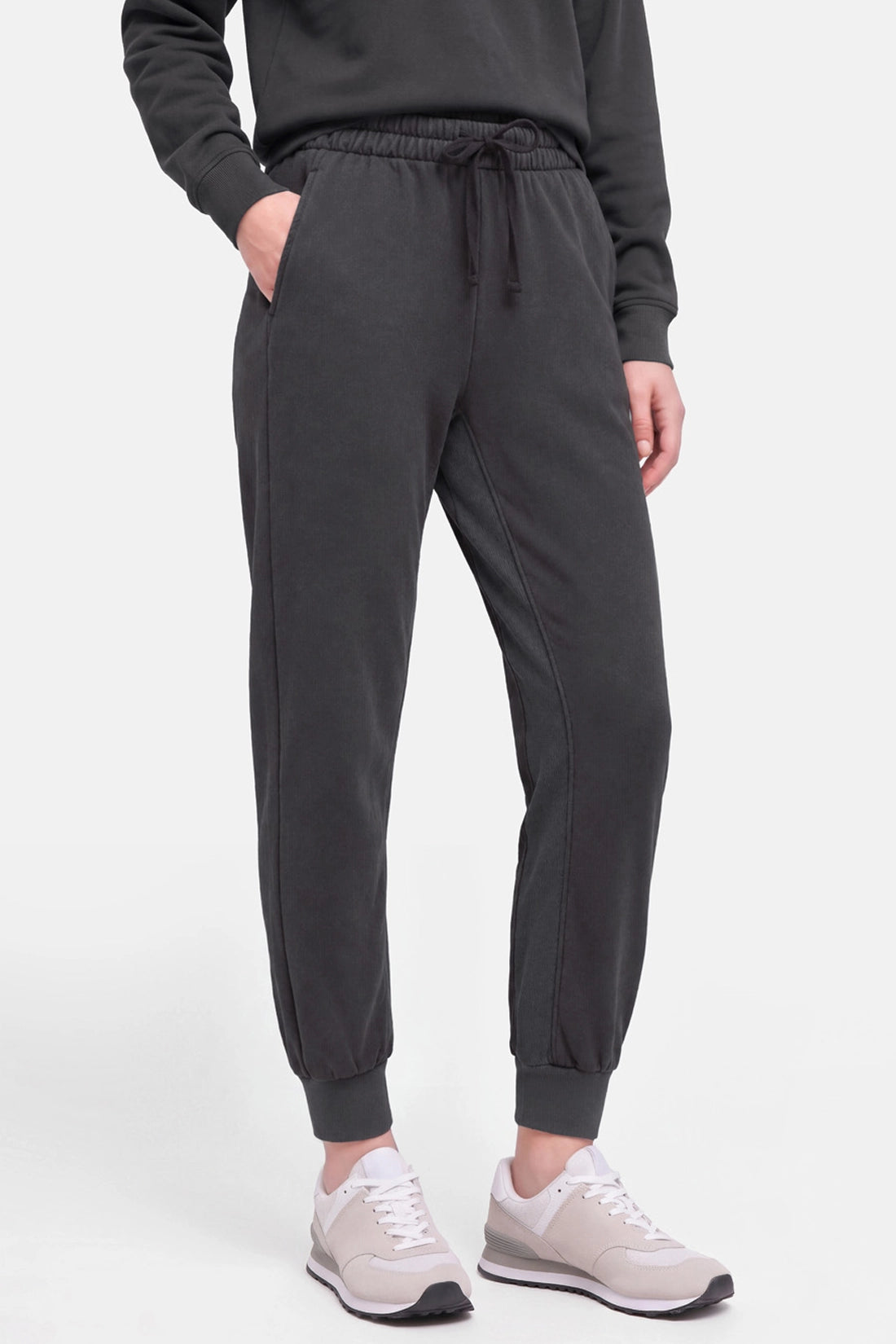 Jade Jogger - Pirate Black